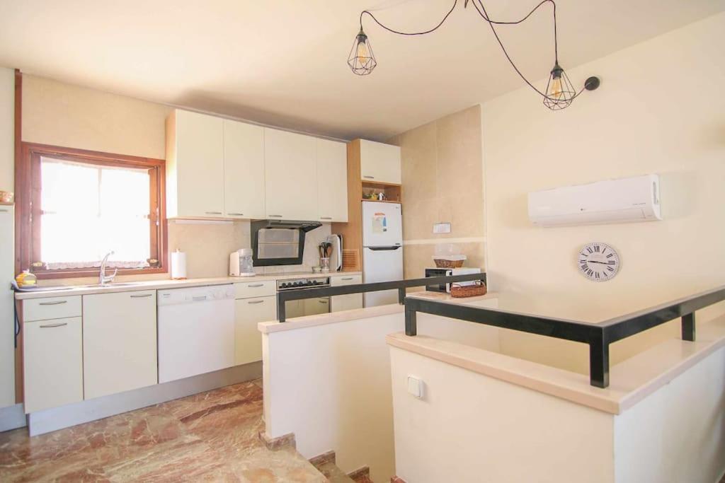 Apartamento Con Vistas Al Mar - Anfiteatro 18 กัลเป ภายนอก รูปภาพ